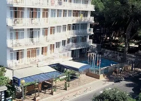 Hsm Son Veri מלון אל ארנל
